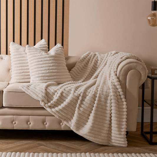 CoreComfort™ Luxury Bundle (Blanket + 2 Cushions)